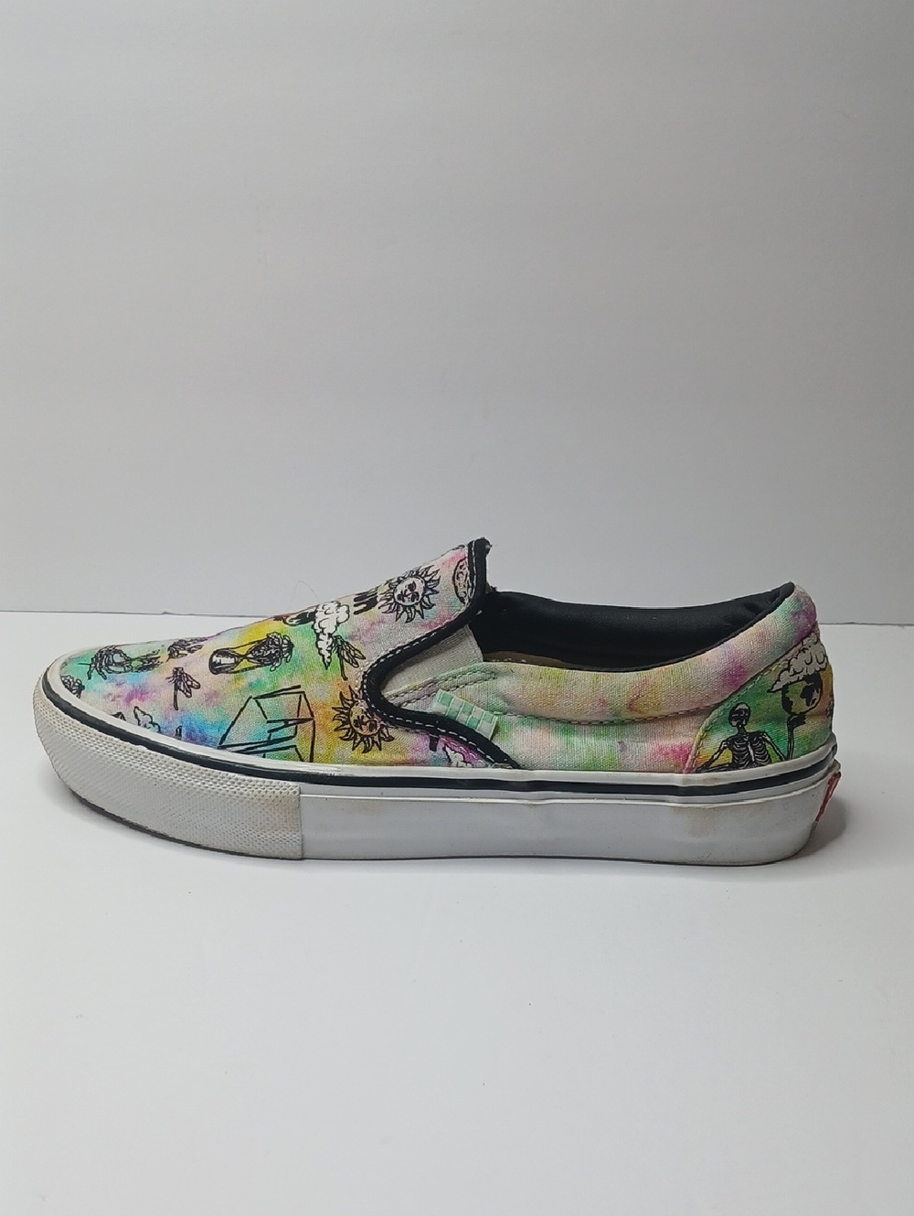 VANS Slip-On Shroom Doom Skeleton Size 7 Men's Multicolor Sneakers